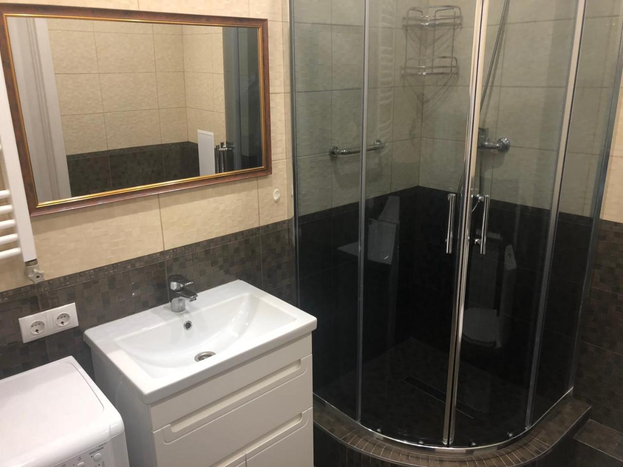 Gil Apartments, 38 Prospect Svobody Ungvár Kültér fotó