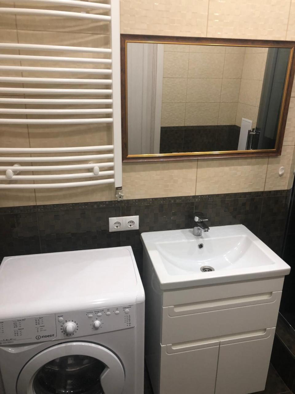 Gil Apartments, 38 Prospect Svobody Ungvár Kültér fotó