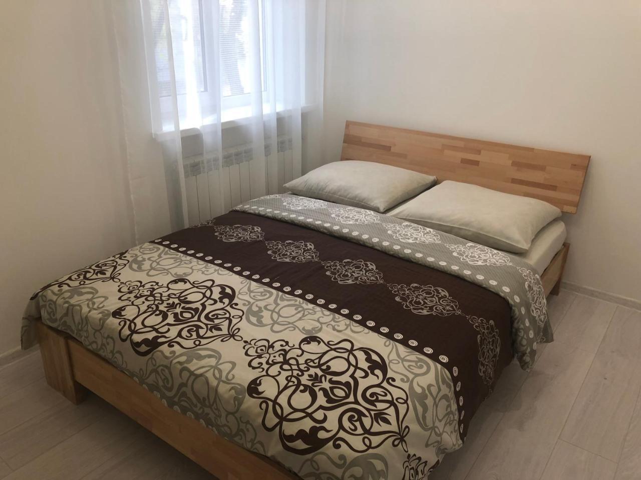 Gil Apartments, 38 Prospect Svobody Ungvár Kültér fotó